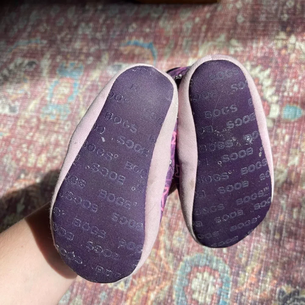 Baby Bogs soft fur lined Purple bog boots with Star Pattern size infant 6